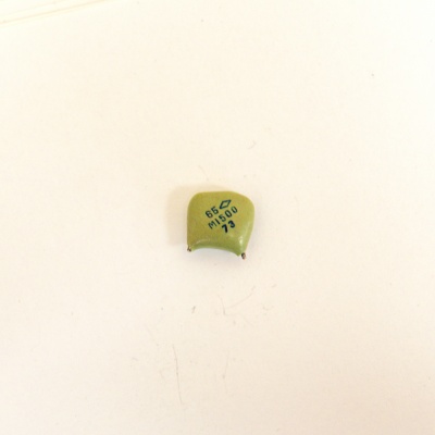 км рыжие; v; м1500 кг 